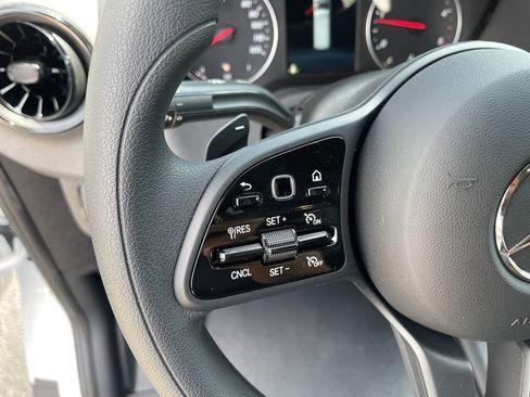 Used 2024 Mercedes-Benz Sprinter 2500 image 18