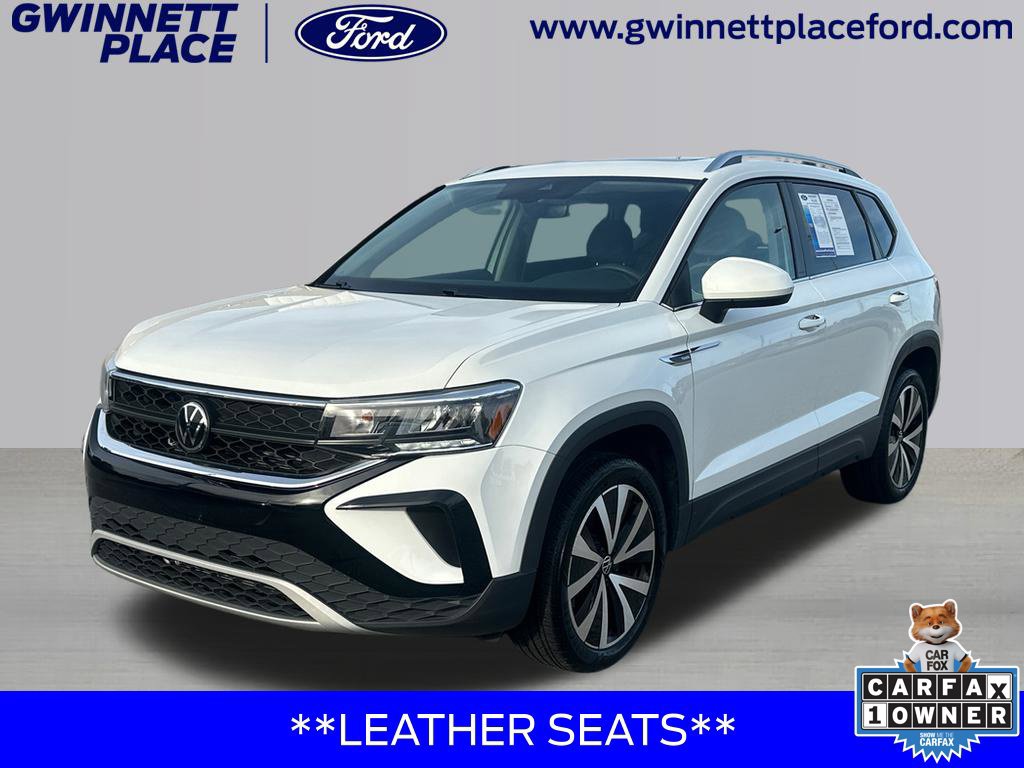 Used 2024 Volkswagen Taos SE FWD image 1