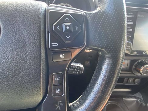 Used 2023 Toyota 4Runner TRD Off-Road Premium AWD/4WD image 25
