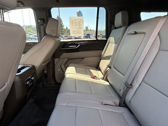Used 2025 GMC Yukon XL Elevation AWD/4WD image 19
