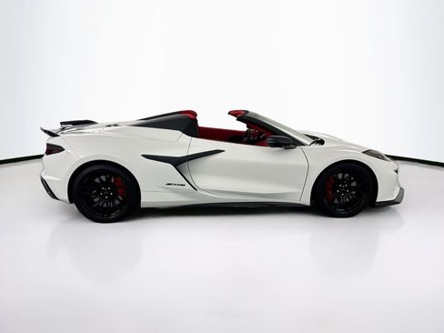 Used 2024 Chevrolet Corvette Z06 w/ Stealth Interior Trim Package RWD image 4
