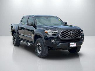 Used 2022 Toyota Tacoma TRD Off-Road AWD/4WD video 3