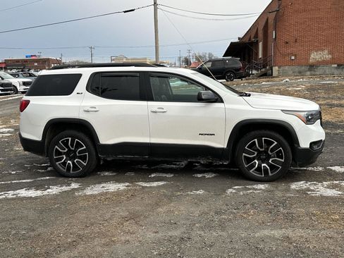 Used 2019 GMC Acadia SLT w/ Black Edition image 9