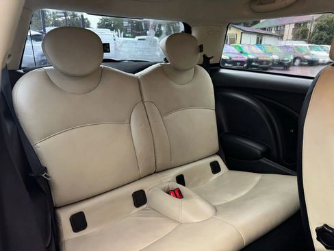 Used 2013 MINI Cooper S w/ Mini Connected Pkg image 22