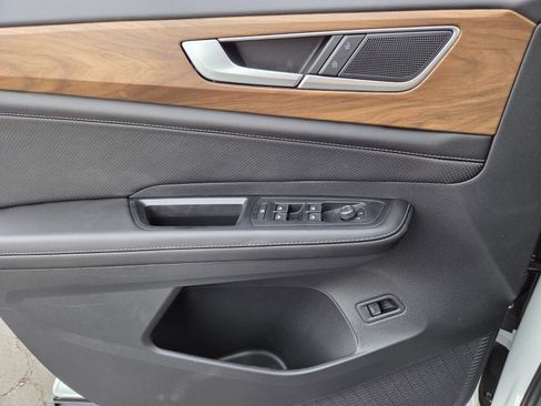 New 2026 Volkswagen Atlas SE FWD image 10