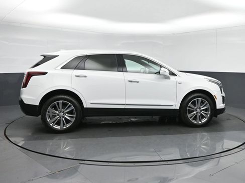 Used 2024 Cadillac XT5 Premium Luxury image 8
