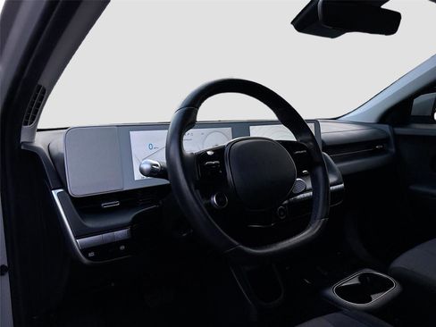 Used 2024 Hyundai Ioniq 5 SEL image 9