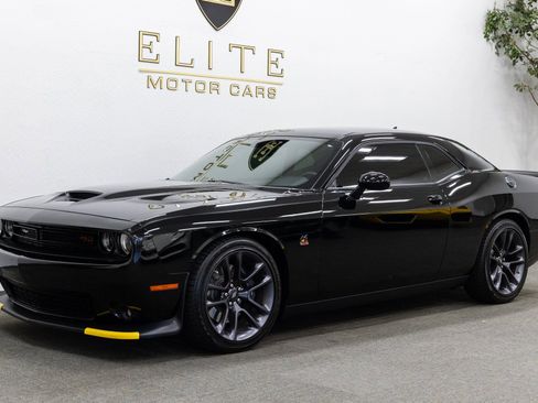 Used 2023 Dodge Challenger R/T Scat Pack image 1