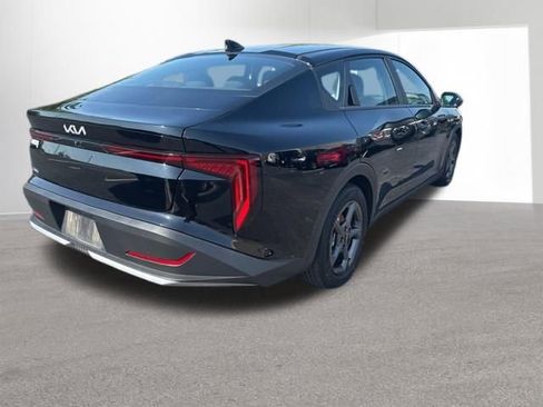 Used 2025 Kia K4 FWD image 4