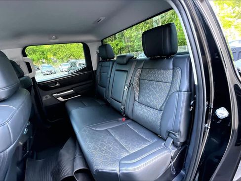 Used 2022 Toyota Tundra SR5 w/ SR5 Premium Package AWD/4WD image 20