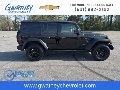 Used 2021 Jeep Wrangler Unlimited Sport AWD/4WD image 5