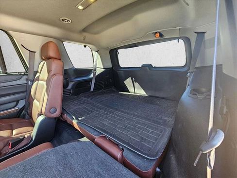 Used 2019 Chevrolet Tahoe Premier w/ Premier Plus Edition image 14