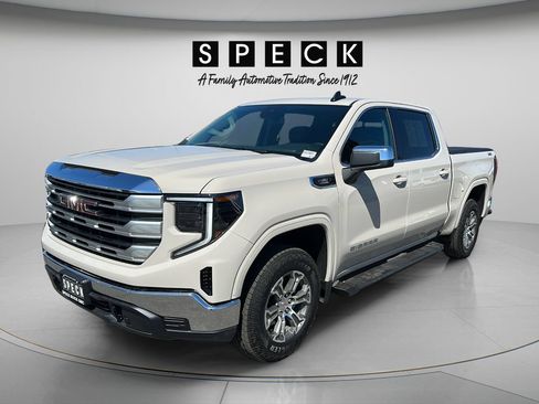Used 2026 GMC Sierra 1500 SLE w/ X31 Off-Road Package AWD/4WD image 1