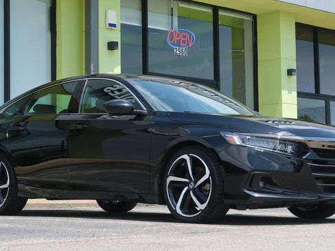 Used 2022 Honda Accord Sport image 6