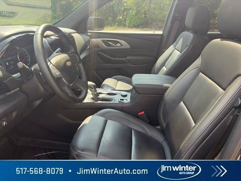 Used 2023 Chevrolet Traverse LT w/ LT Premium Package AWD/4WD image 24