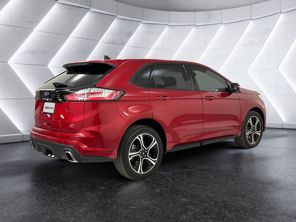 Used 2024 Ford Edge ST w/ Cargo Accessory Package AWD/4WD image 4