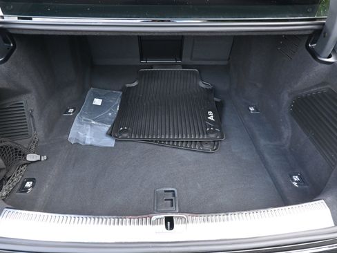 Used 2022 Audi A8 L 3.0T image 19