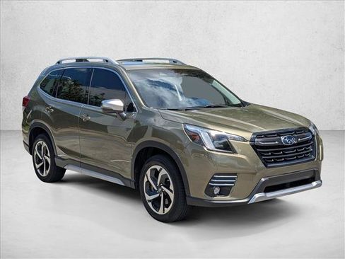 Used 2024 Subaru Forester Touring AWD/4WD image 3
