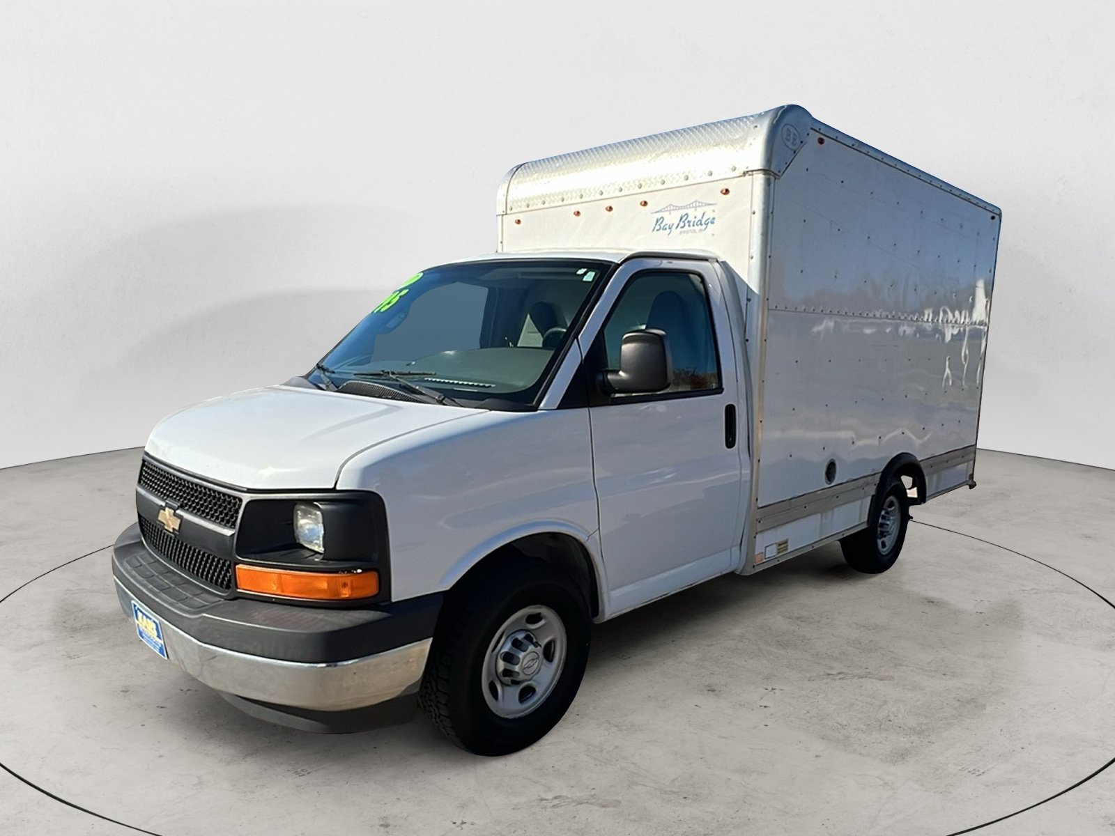 Used 2017 Chevrolet Express 3500 RWD image 1