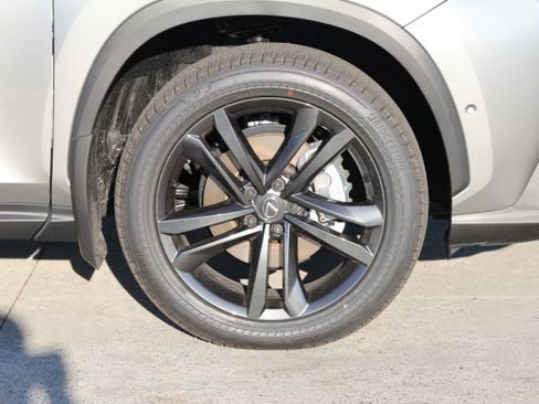 Certified 2025 Lexus NX 450h+ AWD w/ Luxury Package image 11