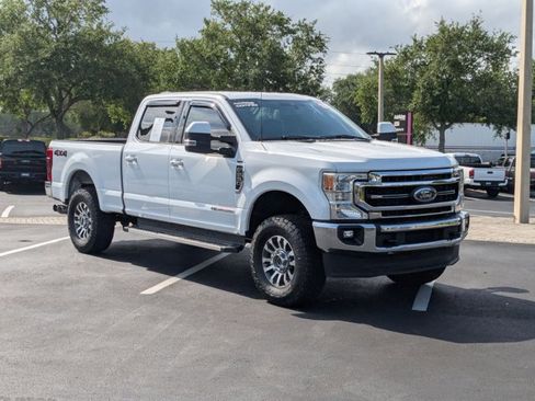 Used 2022 Ford F250 Lariat w/ Lariat Ultimate Package AWD/4WD image 3