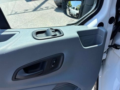 Used 2017 Ford Transit 250 130 Low Roof w/ Exterior Upgrade Package RWD image 11