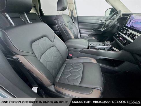 New 2026 Nissan Pathfinder Platinum image 30
