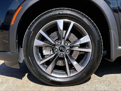 Used 2023 INFINITI QX60 Luxe w/ Cargo Package image 8