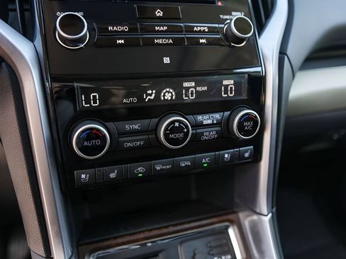 Used 2020 Subaru Ascent Touring w/ Popular Package #2A AWD/4WD image 17