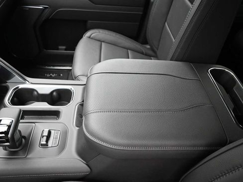 New 2026 GMC Sierra 1500 Denali w/ Denali Reserve Package AWD/4WD image 17