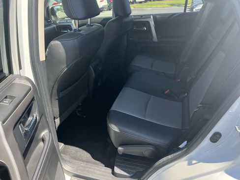Used 2024 Toyota 4Runner SR5 Premium AWD/4WD image 31