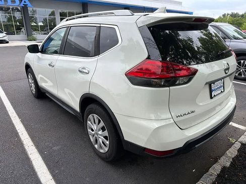 Used 2017 Nissan Rogue S w/ S Appearance Package AWD/4WD image 12