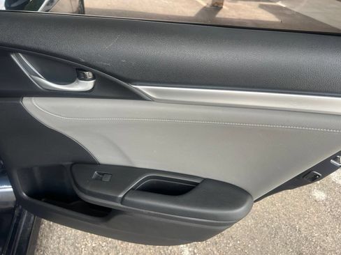 Used 2020 Honda Civic EX-L image 16