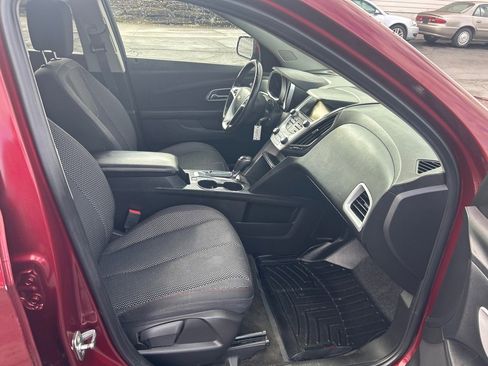 Used 2017 Chevrolet Equinox LT w/ Convenience Package image 13