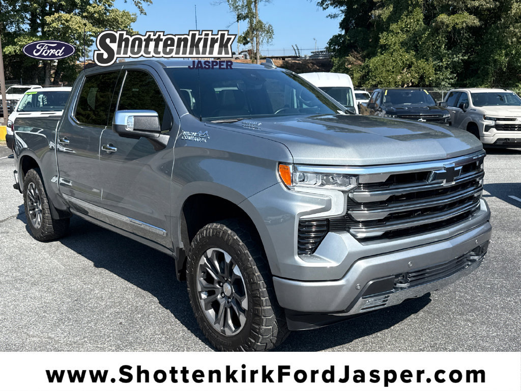 Used 2024 Chevrolet Silverado 1500 High Country w/ Technology Package AWD/4WD image 1