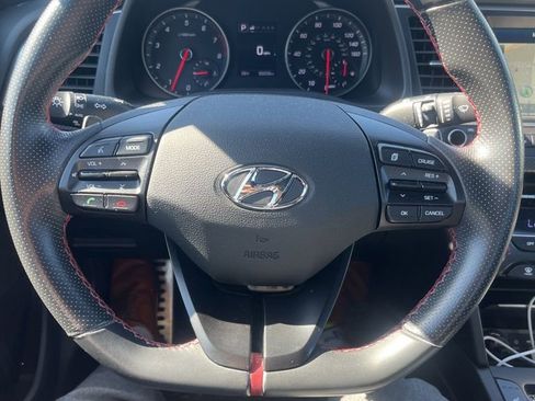 Used 2018 Hyundai Elantra Sport w/ Sport Premium Package 03 FWD image 12