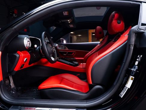 Used 2024 Mercedes-Benz AMG GT 55 image 32