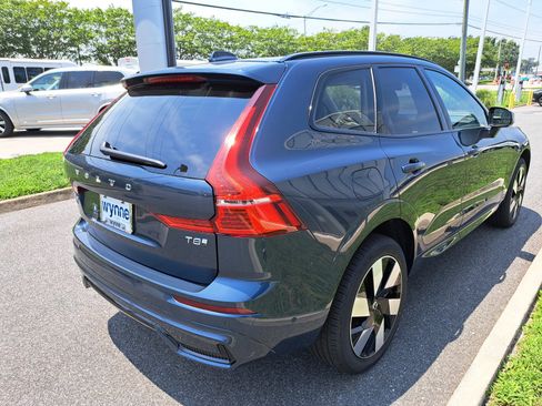 New 2025 Volvo XC60 T8 Plus w/ Climate Package image 3