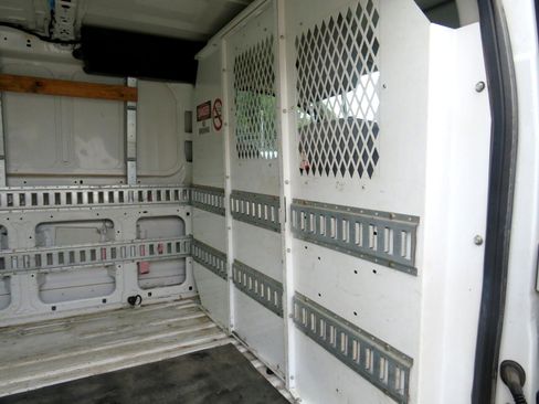 Used 2015 Ford Transit 250 130 Low Roof w/ Exterior Upgrade Package image 26