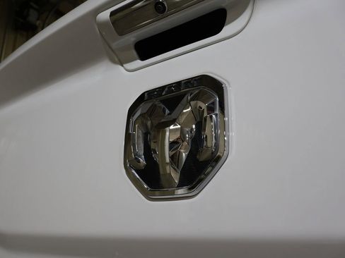 Used 2019 RAM 3500 Big Horn image 64