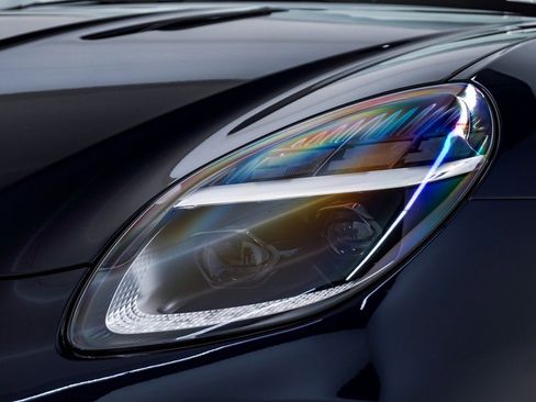 New 2026 Aston Martin V8 Vantage S image 6