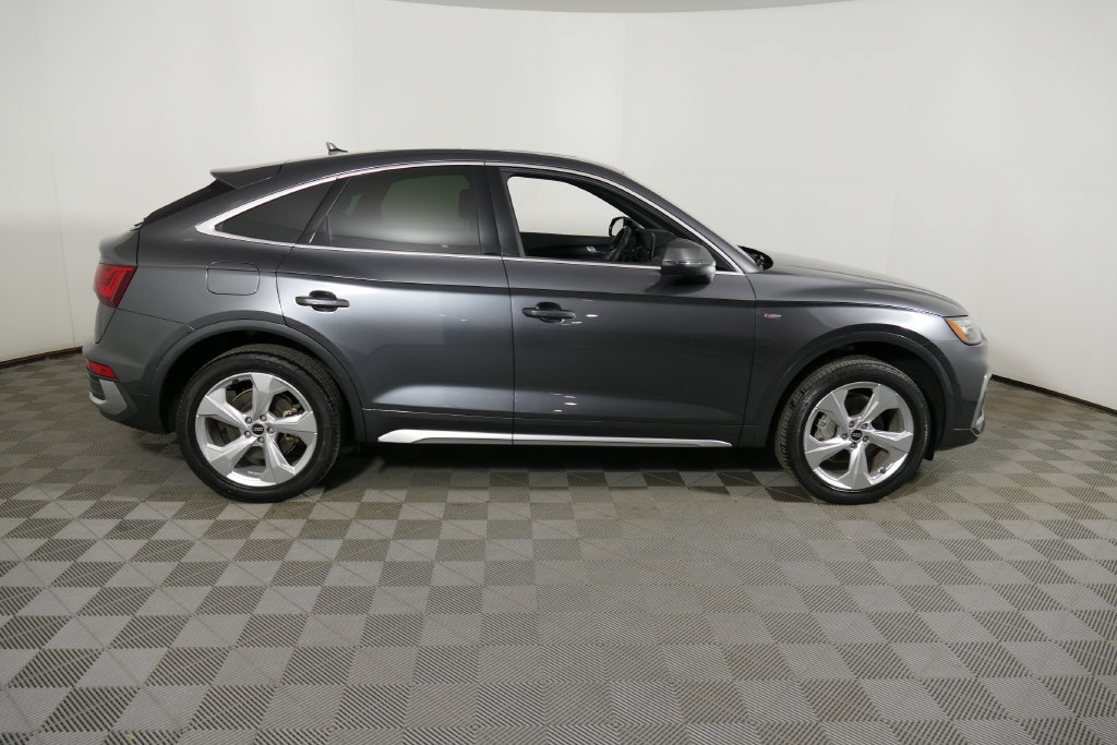 Used 2023 Audi Q5 2.0T Premium w/ Convenience Package AWD/4WD image 8