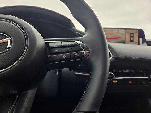 New 2026 MAZDA MAZDA3 Hatchback w/Premium Plus Pkg image 32