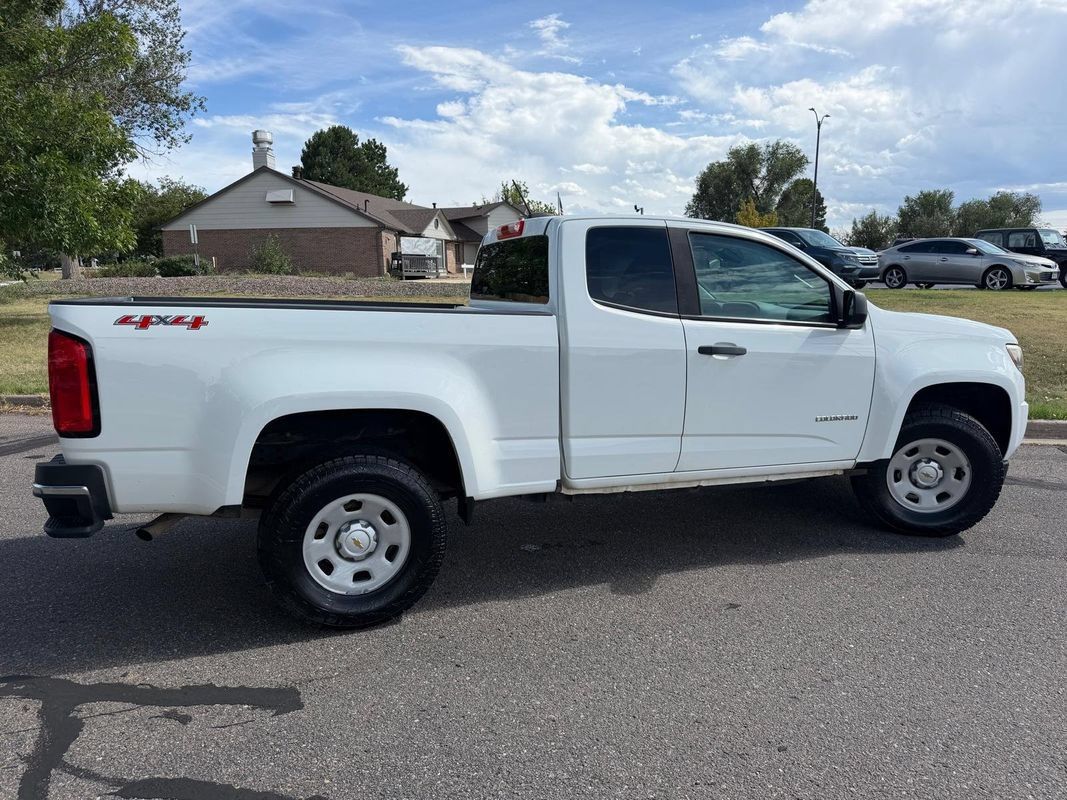 Used 2017 Chevrolet Colorado W/T w/ WT Convenience Package AWD/4WD image 4