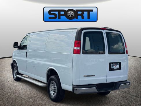 Used 2024 Chevrolet Express 2500 w/ Driver Convenience Package RWD image 22