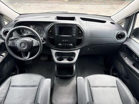 Used 2023 Mercedes-Benz Metris image 24