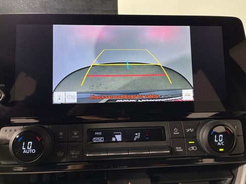 Certified 2025 Toyota Grand Highlander FWD image 21