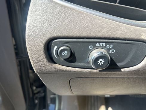 Used 2018 Chevrolet Malibu LS image 12