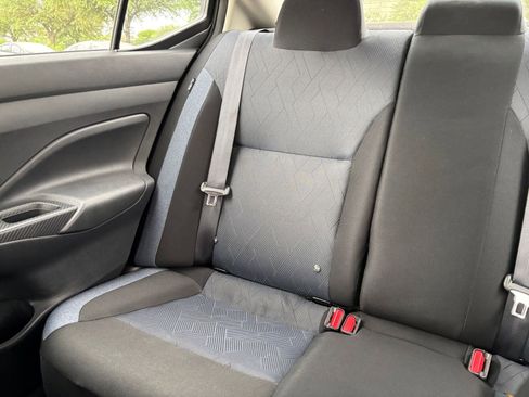 Used 2025 Nissan Versa SV w/ Trunk Package image 39