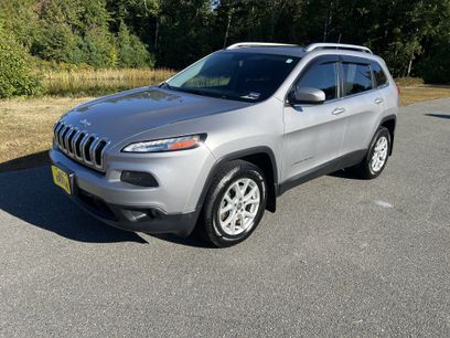 Used 2018 Jeep Cherokee Latitude Plus w/ Comfort/Convenience Group